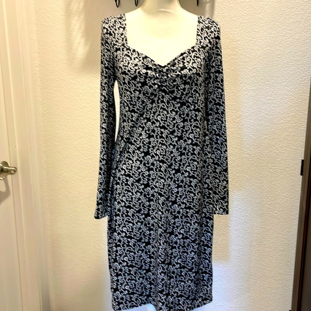 Boden l/s dress in 50% Tencel/50% Cotton blend. Princess neck,ruffled sleeve.GUC